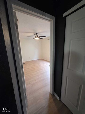 14283 Refreshing Garden Lane, Fishers, IN 46038