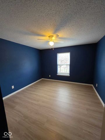 14283 Refreshing Garden Lane, Fishers, IN 46038