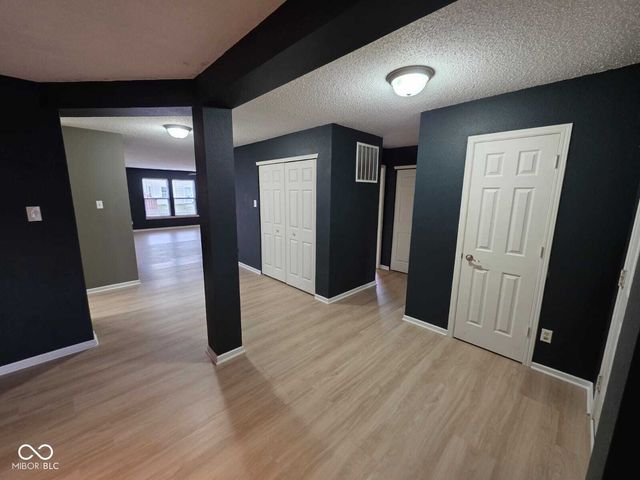 14283 Refreshing Garden Lane, Fishers, IN 46038