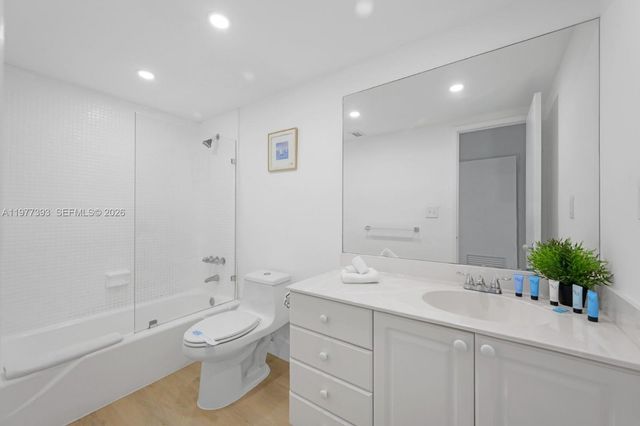 19370 Collins Ave 422, Sunny Isles Beach, FL 33160