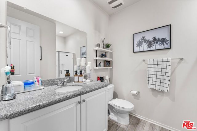 5101 W Avenue J5, Lancaster, CA 93536