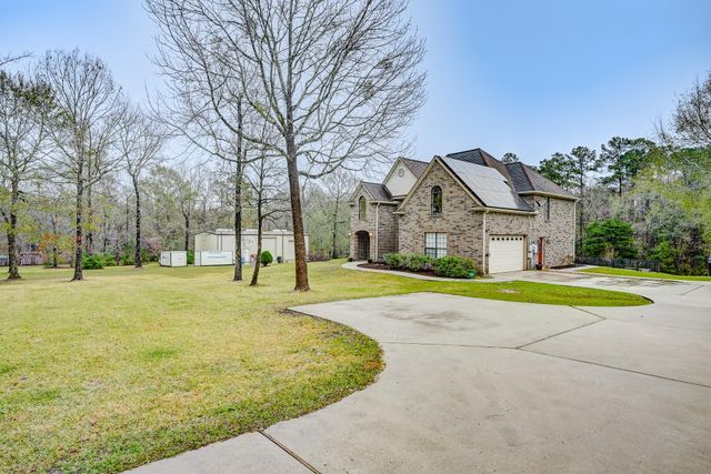 1210 Cherry Creek Road, Dayton, TX 77535