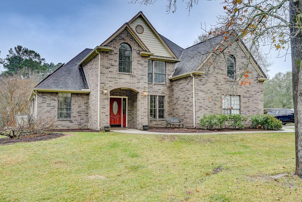 1210 Cherry Creek Road, Dayton, TX 77535