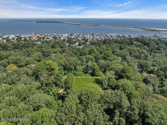 26 Park Way, Highlands, NJ 07732