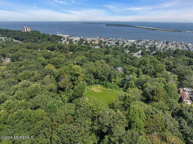 26 Park Way, Highlands, NJ 07732