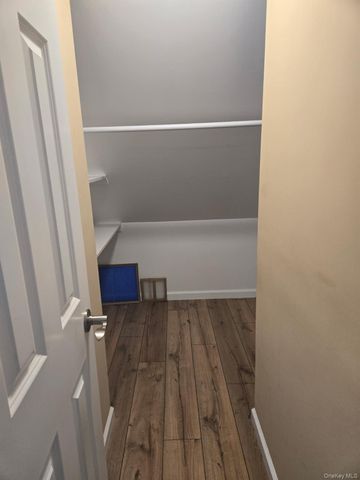 128 Bayville Avenue, Bayville, NY 11709