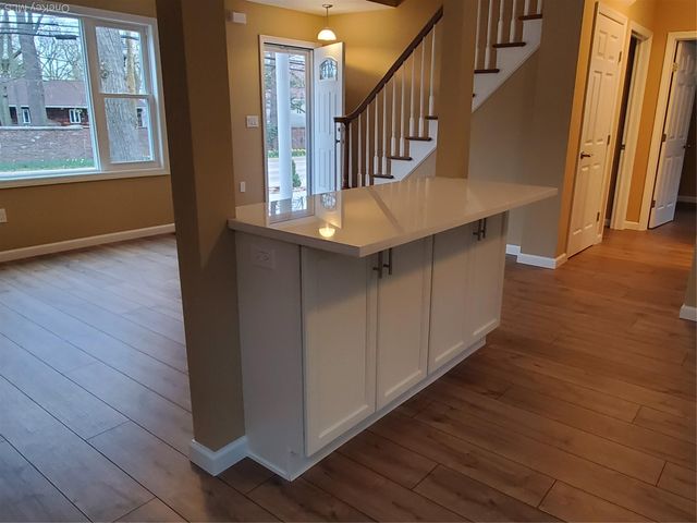 128 Bayville Avenue, Bayville, NY 11709