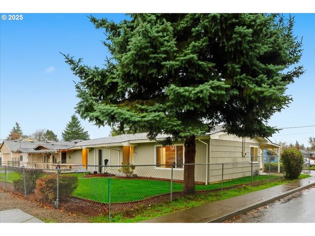 6704 Se NEHALEM St, Portland, OR 97206