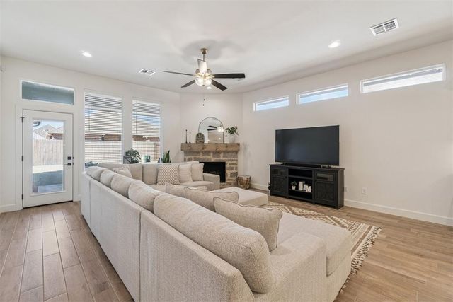 11801 Kylie Elizabeth Road, Yukon, OK 73099