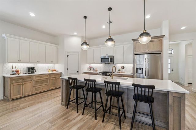 11801 Kylie Elizabeth Road, Yukon, OK 73099