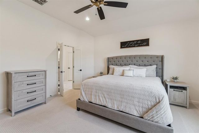 11801 Kylie Elizabeth Road, Yukon, OK 73099