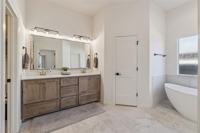 11801 Kylie Elizabeth Road, Yukon, OK 73099