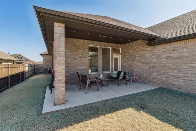 11801 Kylie Elizabeth Road, Yukon, OK 73099