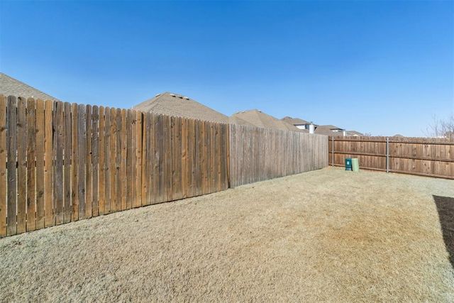 11801 Kylie Elizabeth Road, Yukon, OK 73099