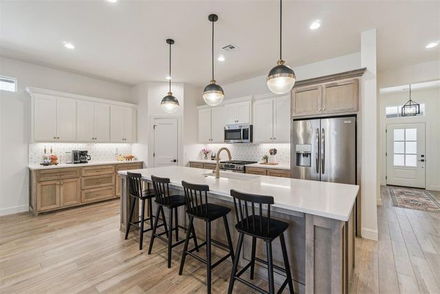 11801 Kylie Elizabeth Road, Yukon, OK 73099