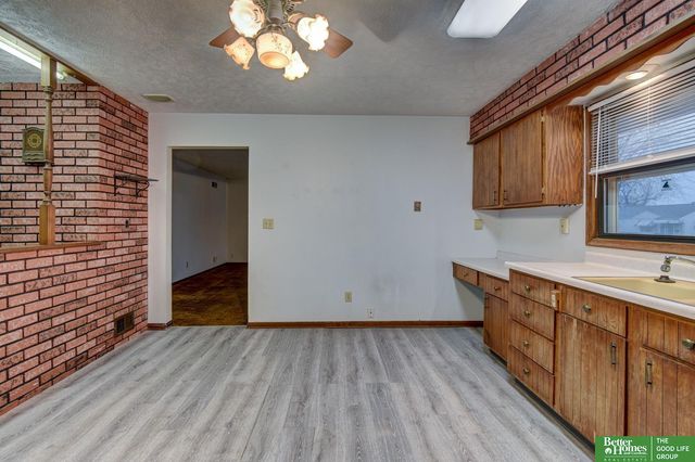 4864 S 52nd Street, Omaha, NE 68117