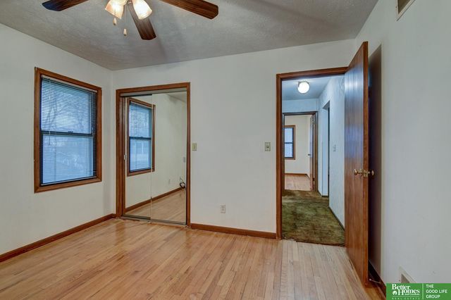 4864 S 52nd Street, Omaha, NE 68117