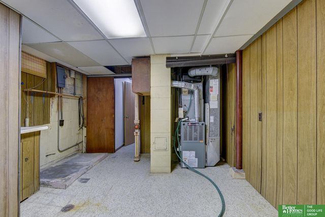 4864 S 52nd Street, Omaha, NE 68117