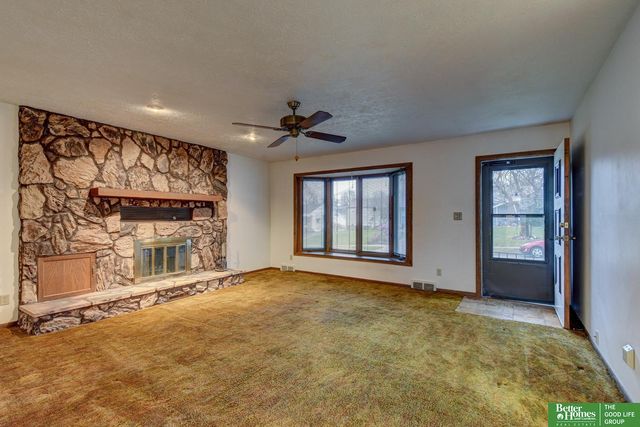 4864 S 52nd Street, Omaha, NE 68117