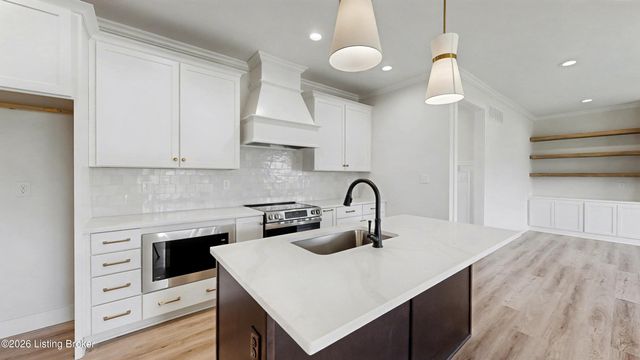 8023 Happy Jack Way, Louisville, KY 40299