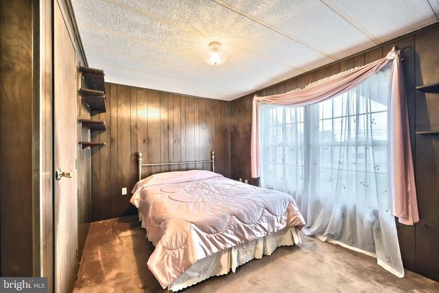 2818 OAKLAND RD, Dover, PA 17315