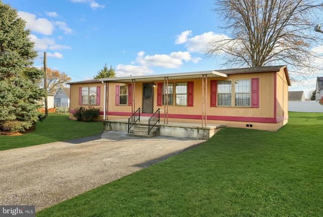 2818 OAKLAND RD, Dover, PA 17315