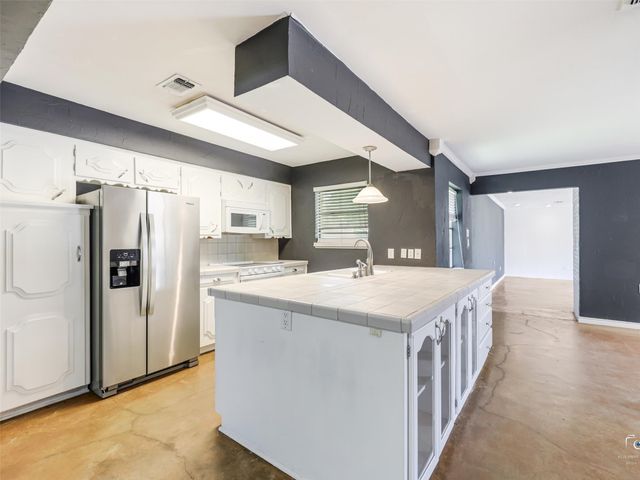 2118 Chippendale Drive, Mckinney, TX 75071