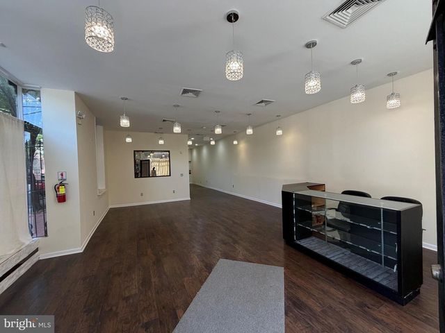 601 BERKLEY ST, Camden, NJ 08103