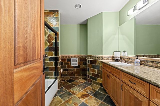 9965 Willey Ct, Granite Bay, CA 95746
