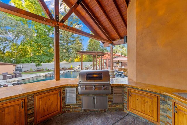 9965 Willey Ct, Granite Bay, CA 95746
