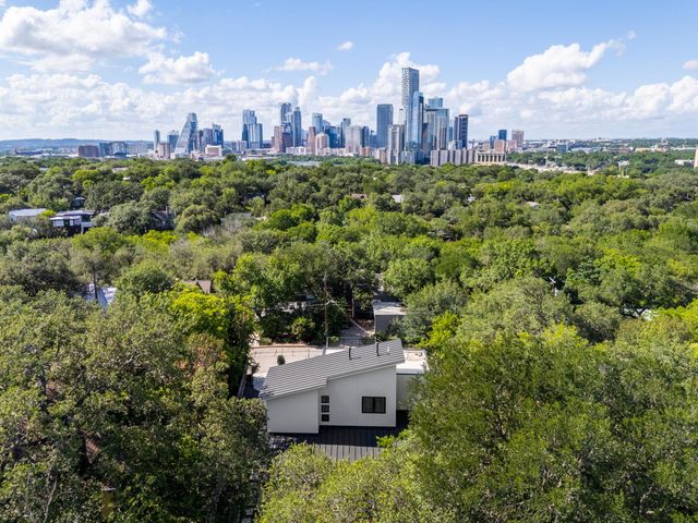 1117 Reagan TER, Austin, TX 78704