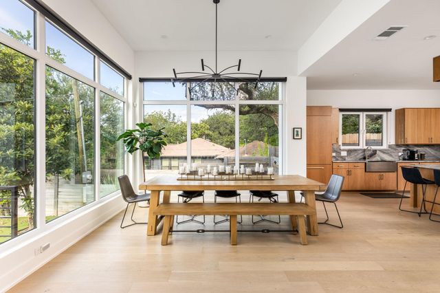 1117 Reagan TER, Austin, TX 78704