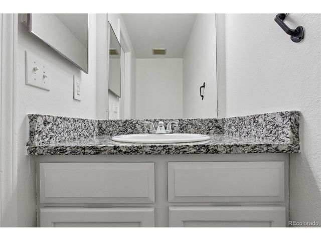 7474 E Arkansas Ave 25-04, Denver, CO 80231