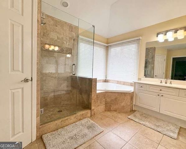 902 Daylight Circle, Lawrenceville, GA 30045