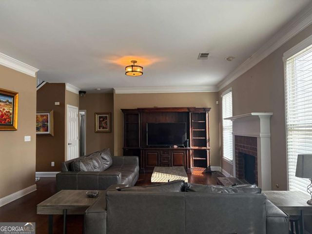 902 Daylight Circle, Lawrenceville, GA 30045