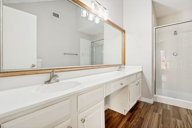 2013 Arles Lane, Carrollton, TX 75007