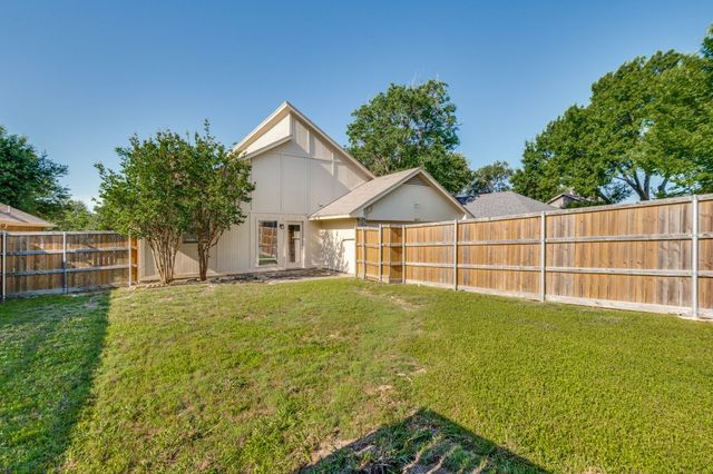 2013 Arles Lane, Carrollton, TX 75007