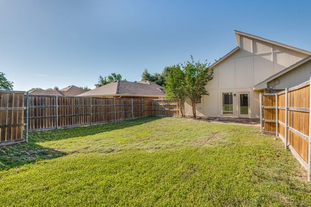 2013 Arles Lane, Carrollton, TX 75007