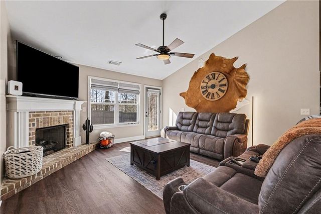 114 Sugar Creek Drive, Cornelia, GA 30531