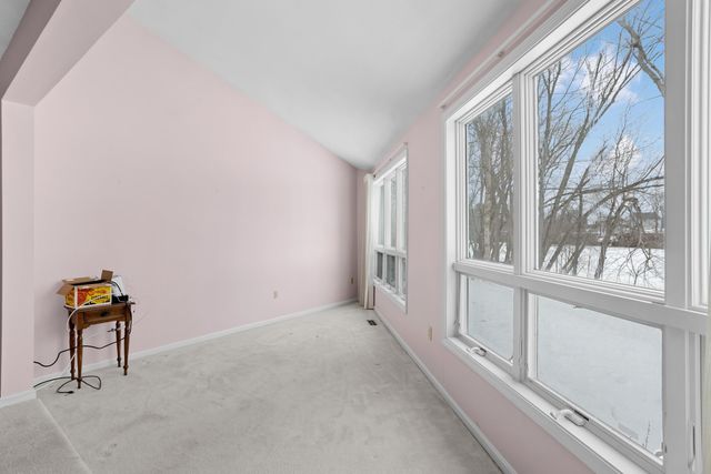 79 Walden Pond Drive, Nashua, NH 03064