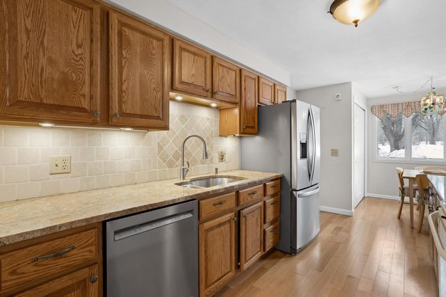 79 Walden Pond Drive, Nashua, NH 03064