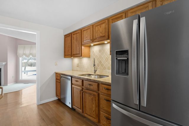 79 Walden Pond Drive, Nashua, NH 03064