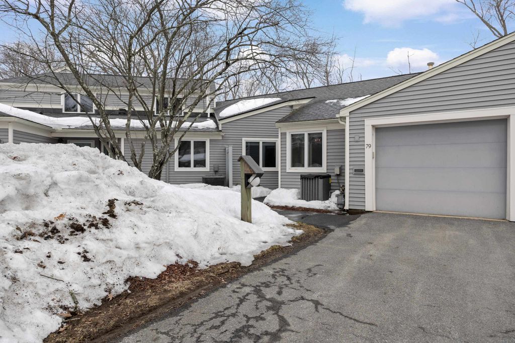 79 Walden Pond Drive, Nashua, NH 03064