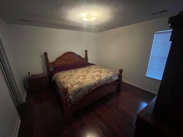 207 Woodlawn Dr, Gaffney, SC 29340