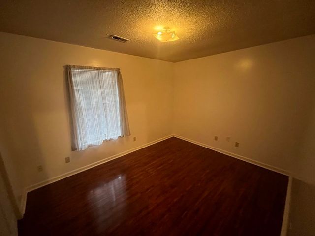 207 Woodlawn Dr, Gaffney, SC 29340