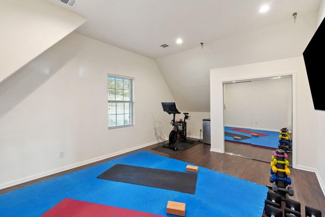 17705 Flowing Brook DR, Austin, TX 78738