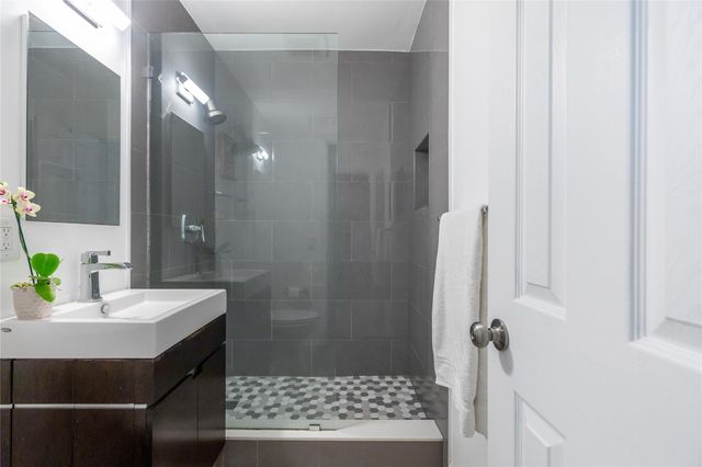 1420 NE 16th Ter, Fort Lauderdale, FL 33304