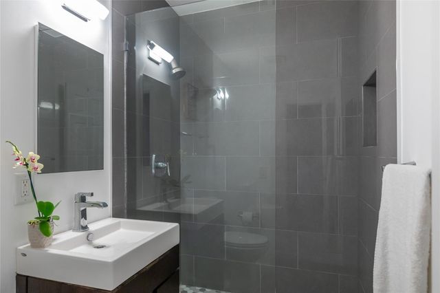 1420 NE 16th Ter, Fort Lauderdale, FL 33304