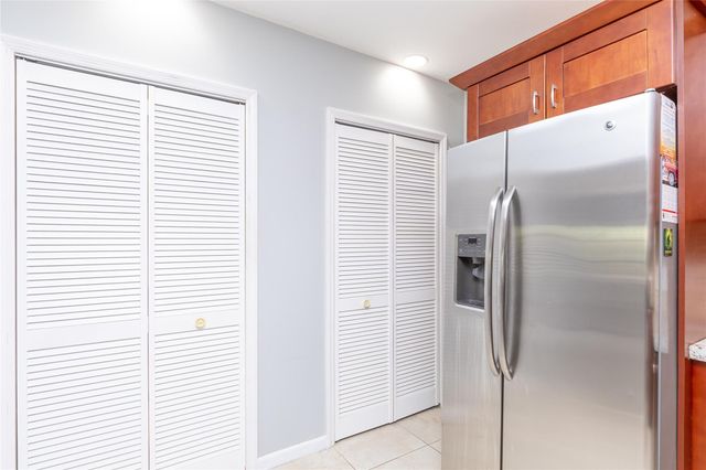 1420 NE 16th Ter, Fort Lauderdale, FL 33304