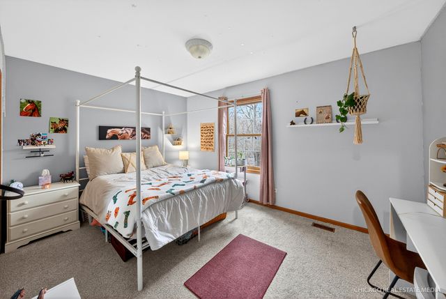 25815 W Hilltop Drive, Ingleside, IL 60041